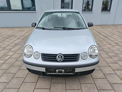 Gebraucht VW Polo 64 PS (47 kW) 2002 Silber Kleinwagen