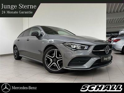 Andere farbe Gebraucht 2021 Mercedes CLA220 AMG Limousine | 34.389 € (Teuer)