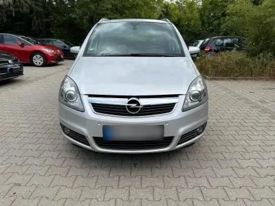 Gebraucht Opel Zafira 150 PS (110 kW) 2006 Silber Van / Kleinbus