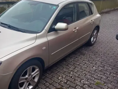 Gebraucht Mazda 3 105 PS (77 kW) 2005 Grau Limousine