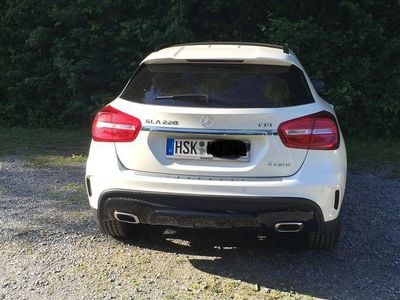 Mercedes GLA220