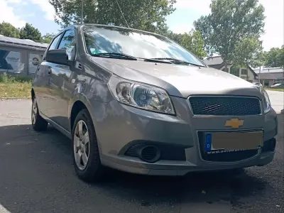 Gebraucht Chevrolet Aveo 85 PS (62 kW) 2010 Grau Limousine