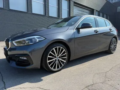 Używany BMW 120 Sport Line 190 KM (139 kW) 2020 Szary Hatchback