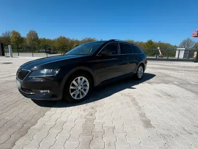 Usata Skoda Superb 190 CV (139 kW) 2018 Nero Station wagon