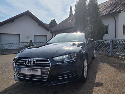 Gebraucht Audi A4 Sport 150 PS (110 kW) 2016 Blau Kombi