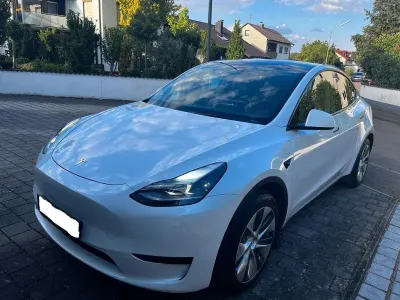 Gebraucht Tesla Model Y Standard Range 114 kW (155 PS) 2023 Weiß SUV