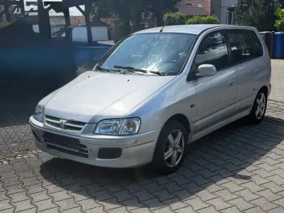 Gebraucht Mitsubishi Space Star 122 PS (89 kW) 1999 Silber Van / Kleinbus