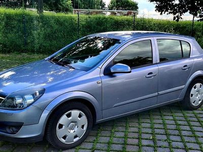 gebraucht Opel Astra mit Anhängerkupplung