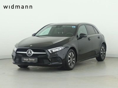 Unilack nachtschwarz Gebraucht 2022 Mercedes A200 Limousine | 24.850 € (Fairer Preis)