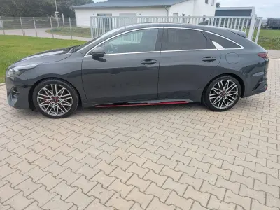 Gebraucht Kia ProCeed GT 204 PS (150 kW) 2021 Grau Kombi