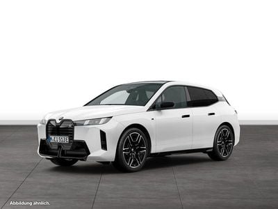 Gebraucht BMW iX M Sport 484 kW (659 PS) 2025 Weiß SUV