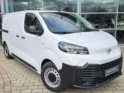 Neu Toyota Proace 100 kW (136 PS) 2025 Weiß Van / Kleinbus
