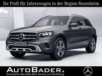 Gebraucht Mercedes GLC300 Exclusive 211 PS (155 kW) 2020 992 selenitgrau (metallic) SUV