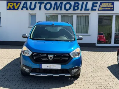 Gebraucht Dacia Lodgy Stepway 102 PS (75 kW) 2019 Blau Van / Kleinbus