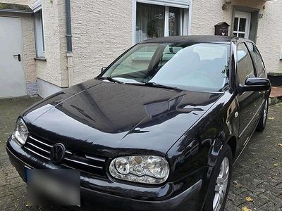 Gebraucht VW Golf IV 75 PS (55 kW) 2002 Schwarz Kleinwagen