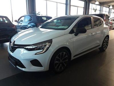 Gebraucht Renault Clio V Equilibre 67 PS (49 kW) 2023 Weiß Limousine