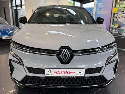 Grau kqj + schwarz gne Gebraucht 2023 Renault Mégane Techno Kleinwagen | 41.400 €