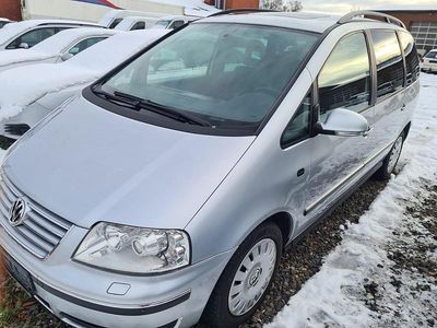 Grau Gebraucht 2007 VW Sharan Van / Kleinbus | 3.600 € (Etwas zu teuer)