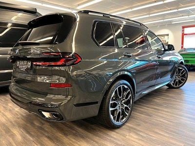 Second-hand BMW X7 M Sport 352 CP (258 kW) 2023 Gri SUV