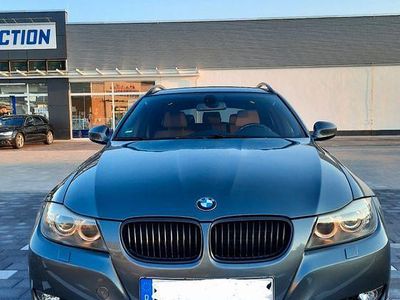 Gebraucht BMW 320 Sport Line 170 PS (125 kW) 2008 Grün Kombi