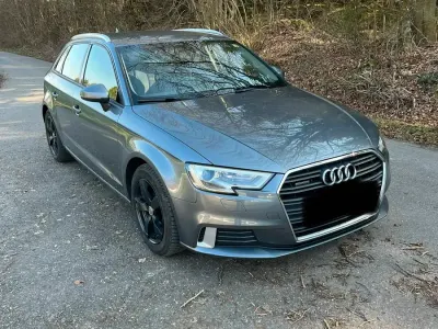 Gebraucht Audi A3 Sport 190 PS (139 kW) 2018 Grau Limousine
