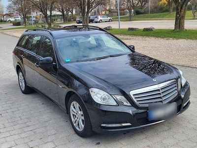 Gebraucht Mercedes E220 170 PS (125 kW) 2012 Schwarz Kombi