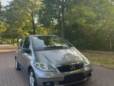 Gebraucht Mercedes A150 95 PS (69 kW) 2006 Gold Limousine