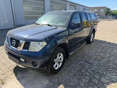 Gebraucht Nissan Navara 174 PS (127 kW) 2006 Blau Pickup