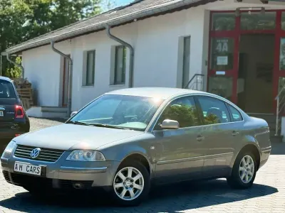 Usata VW Passat 116 CV (85 kW) 2003 Grigio Berlina