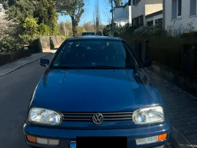 Gebraucht VW Golf III 90 PS (66 kW) 1997 Blau Kleinwagen