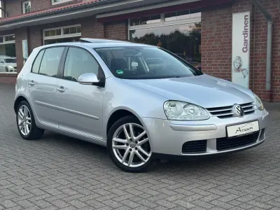 Gebraucht VW Golf IV Comfortline 116 PS (85 kW) 2005 Silber Limousine