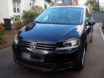 gebraucht VW Sharan 2.0 TDI DSG BlueMotion Tech Highline ...