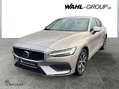 Grau Gebraucht 2024 Volvo S60 Limousine | 30.280 €
