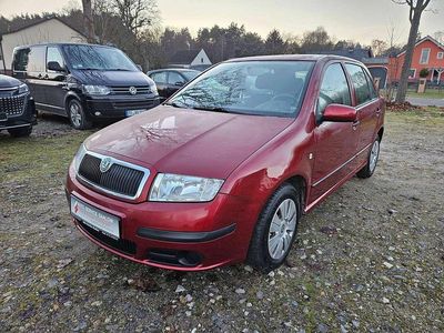 Gebraucht Skoda Fabia Ambiente 64 PS (47 kW) 2005 Flamenco rot metallic Kleinwagen