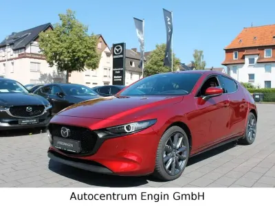 Gebraucht Mazda 3 140 PS (102 kW) 2025 Rot Limousine