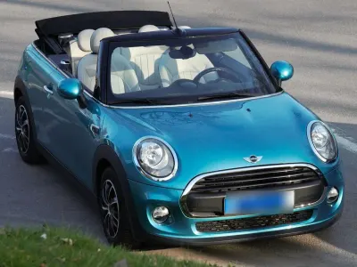 Begagnad Mini ONE 102 HK (75 kW) 2017 Blå Halvkombi