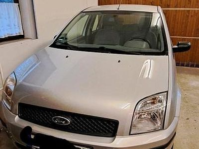Usata Ford Fusion 100 CV (73 kW) 2005 Grigio Utilitaria