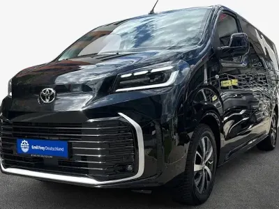 Gebraucht Toyota Proace Verso Team 177 PS (130 kW) 2025 Schwarz Kombi
