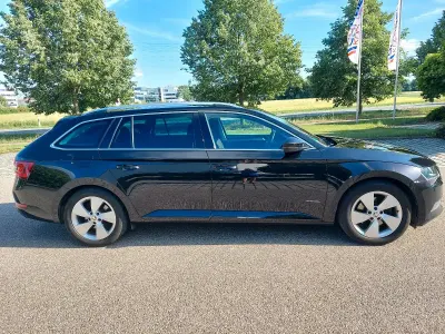 Gebraucht Skoda Superb 150 PS (110 kW) 2016 Schwarz Kombi