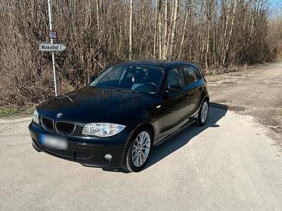 Gebraucht BMW 118 129 PS (94 kW) 2005 Schwarz Kleinwagen
