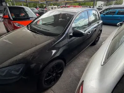 Gebraucht VW Golf VI Trendline 80 PS (58 kW) 2009 Schwarz Kleinwagen