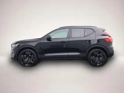Neu Volvo XC40 Plus 197 PS (144 kW) 2026 Manufacturer SUV