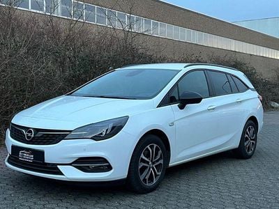 Weiß Gebraucht 2021 Opel Astra Edition Kombi | 14.395 € (Fairer Preis)