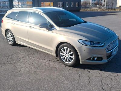 Grau Gebraucht 2015 Ford Mondeo Titanium Kombi | 11.990 € (Fairer Preis)