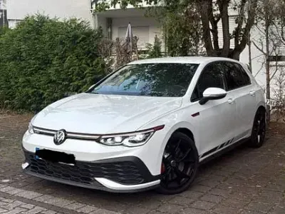 Gebraucht VW Golf VII GTI Clubsport 300 PS (220 kW) 2021 Weiß Kleinwagen