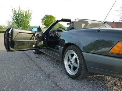 Gebraucht Mercedes SL300 190 PS (139 kW) 1990 Schwarz Cabrio