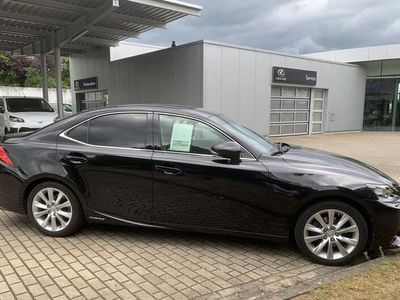 Lexus IS300h