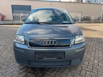 Grau Gebraucht 2002 Audi A2 Kleinwagen | 1.490 € (Superpreis)