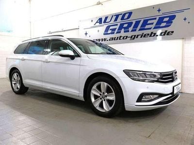 Gebraucht VW Passat Business 190 PS (139 kW) 2023 Gletscherweiß metallic Kombi