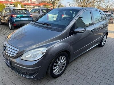 Gebraucht Mercedes B200 AMG Edition 1 140 PS (102 kW) 2009 Grau Van / Kleinbus